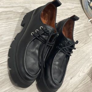 Zara women’s healed loafers size 42